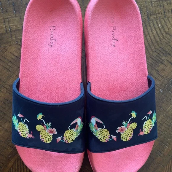 Vera Bradley Black and Pink Pineapple Sandals Size 8 - Picture 2 of 3